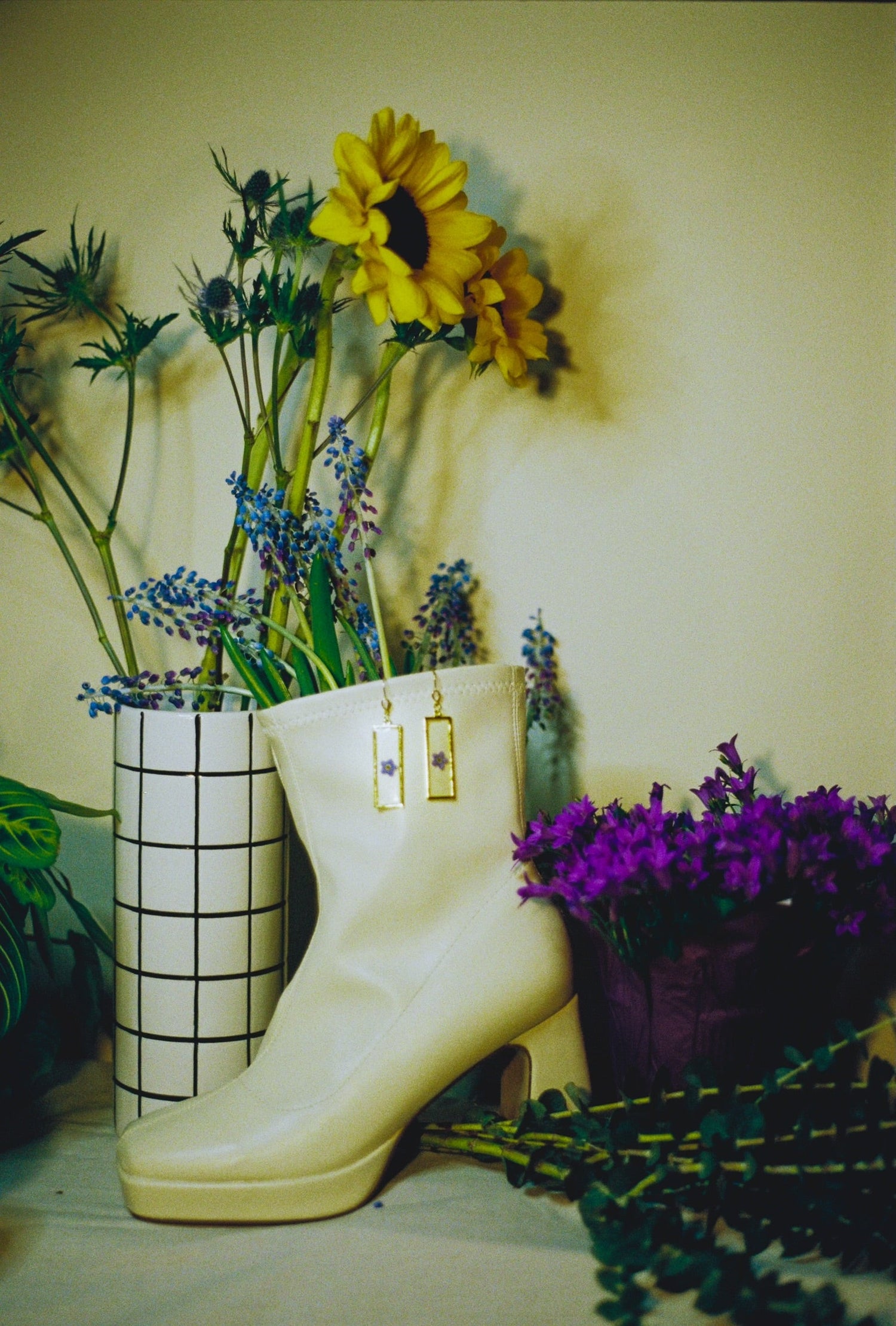 BEZEL BLOOMS