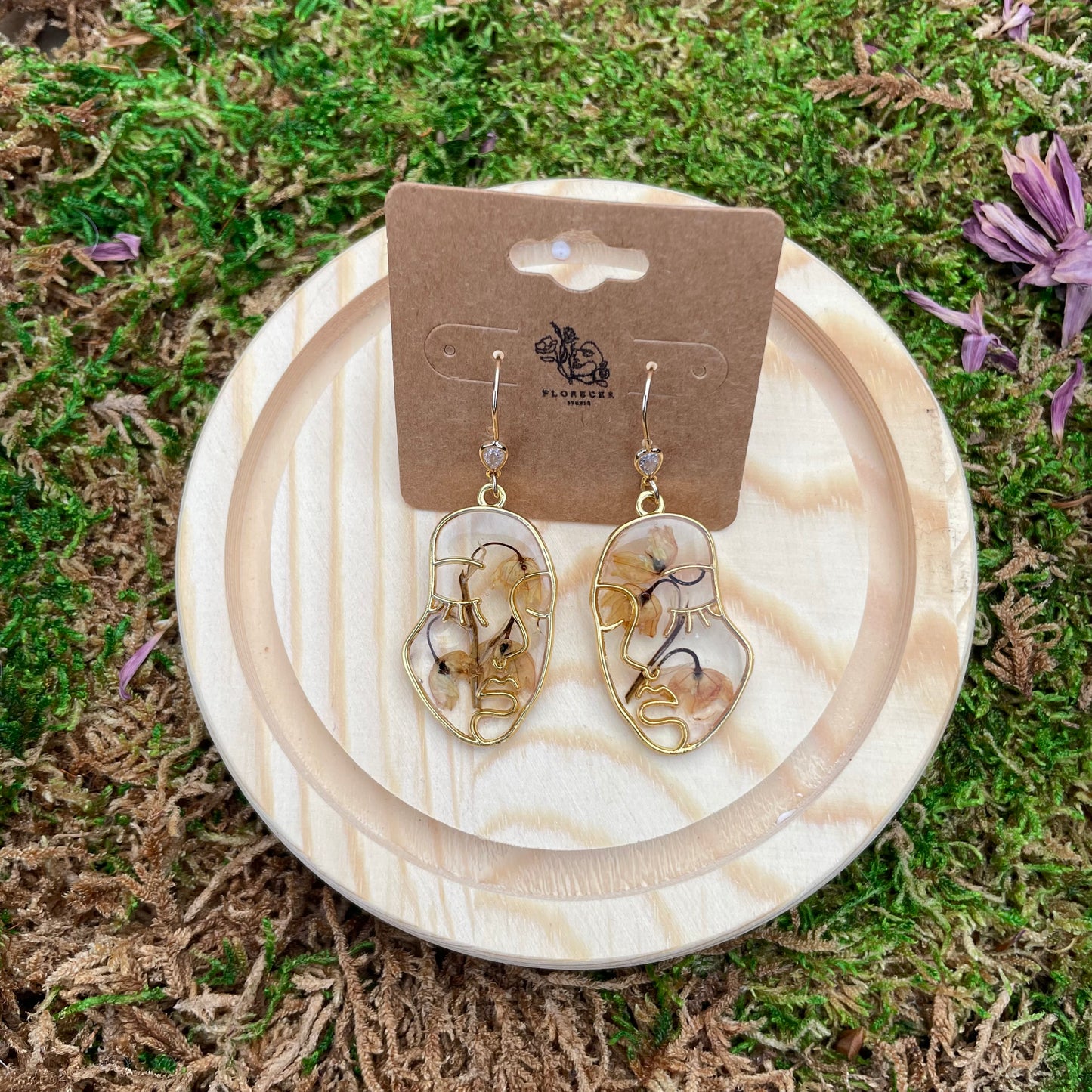 CARA A CARA - LILIANA